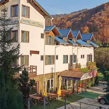 Hotel All Times Timisu de Jos Exterior photo