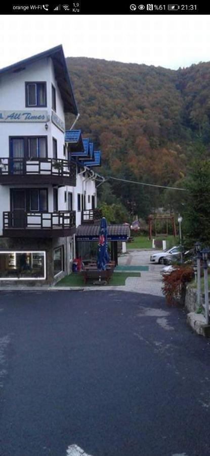 Hotel All Times Timisu de Jos Exterior photo