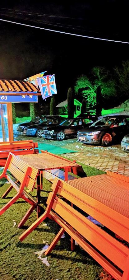 Hotel All Times Timisu de Jos Exterior photo