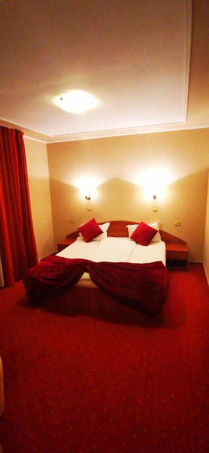 Hotel All Times Timisu de Jos Exterior photo
